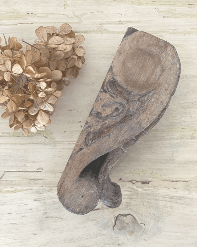 Pièce de bois sculpté Corbeau