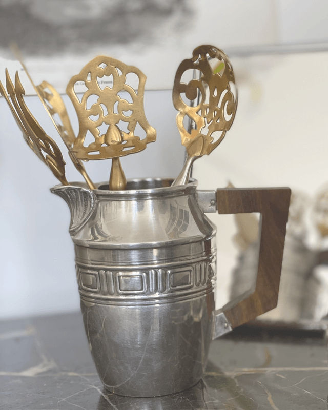 Petit Pot en métal argenté