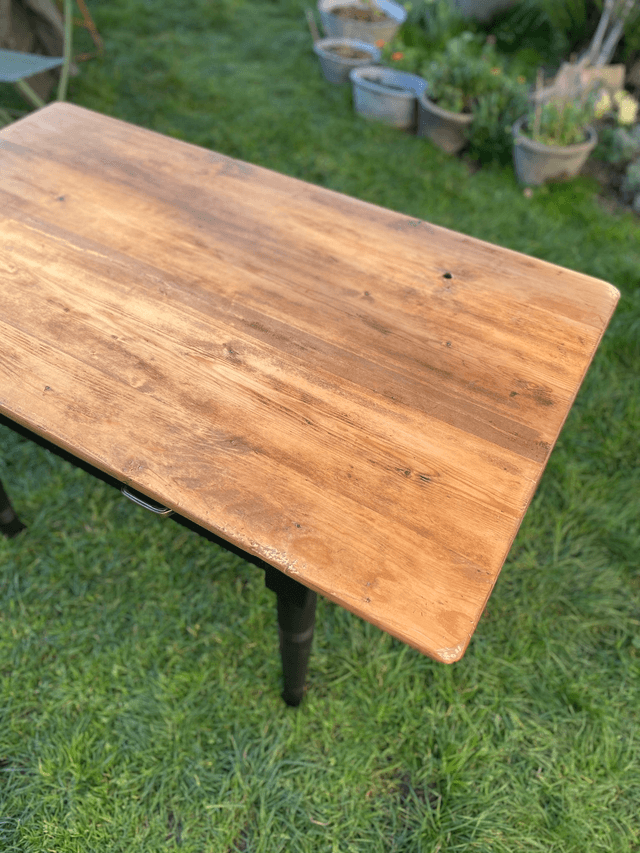 Table ancienne