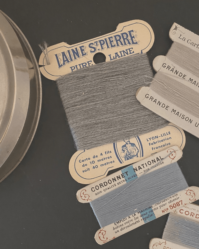 Cartes de cordonnet et fils
