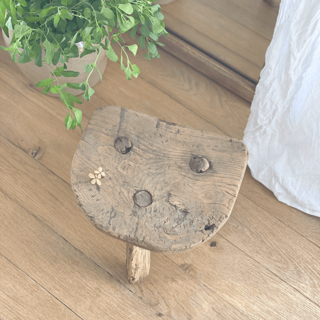 Tabouret 3 pieds