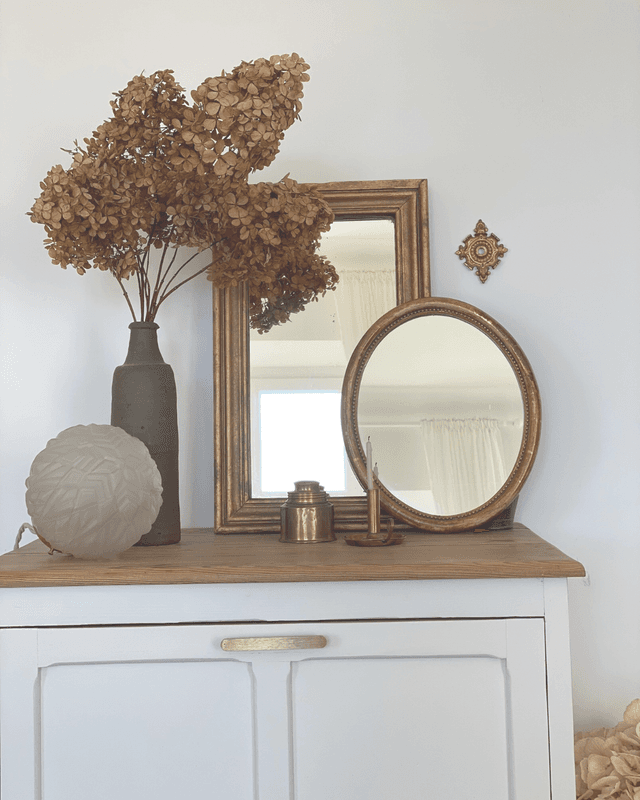 Miroirs dorés