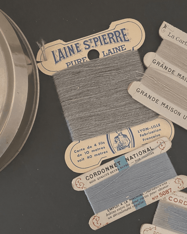 Cartes de cordonnet et fils